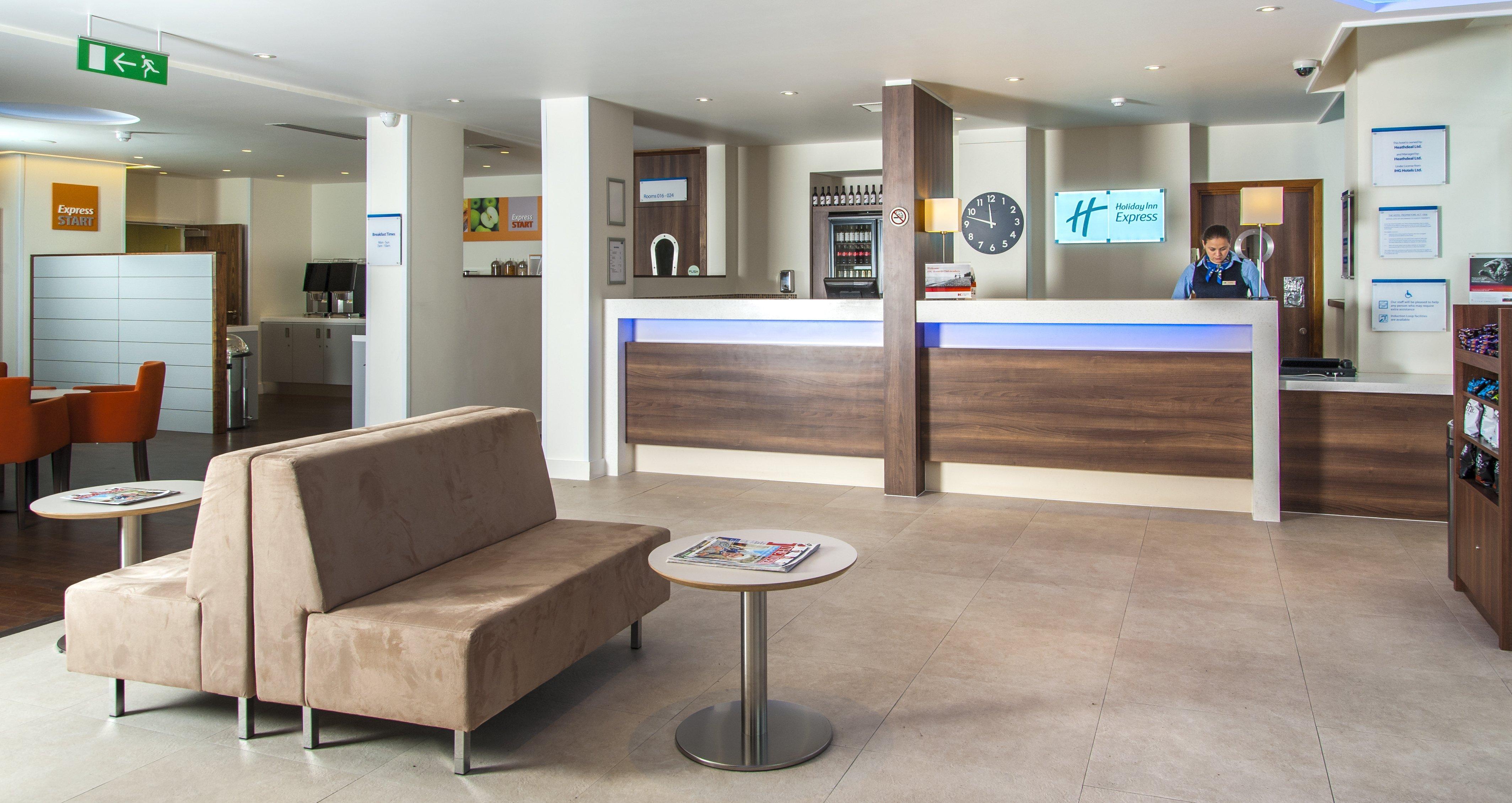 Holiday Inn Express London - Vauxhall Nine Elms Exterior foto