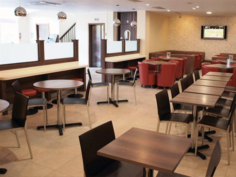 Holiday Inn Express London - Vauxhall Nine Elms Exterior foto