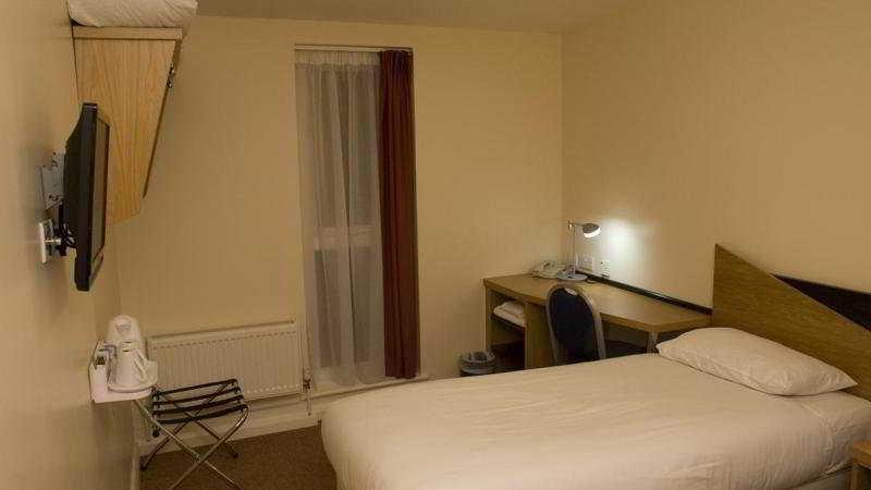 Holiday Inn Express London - Vauxhall Nine Elms Exterior foto